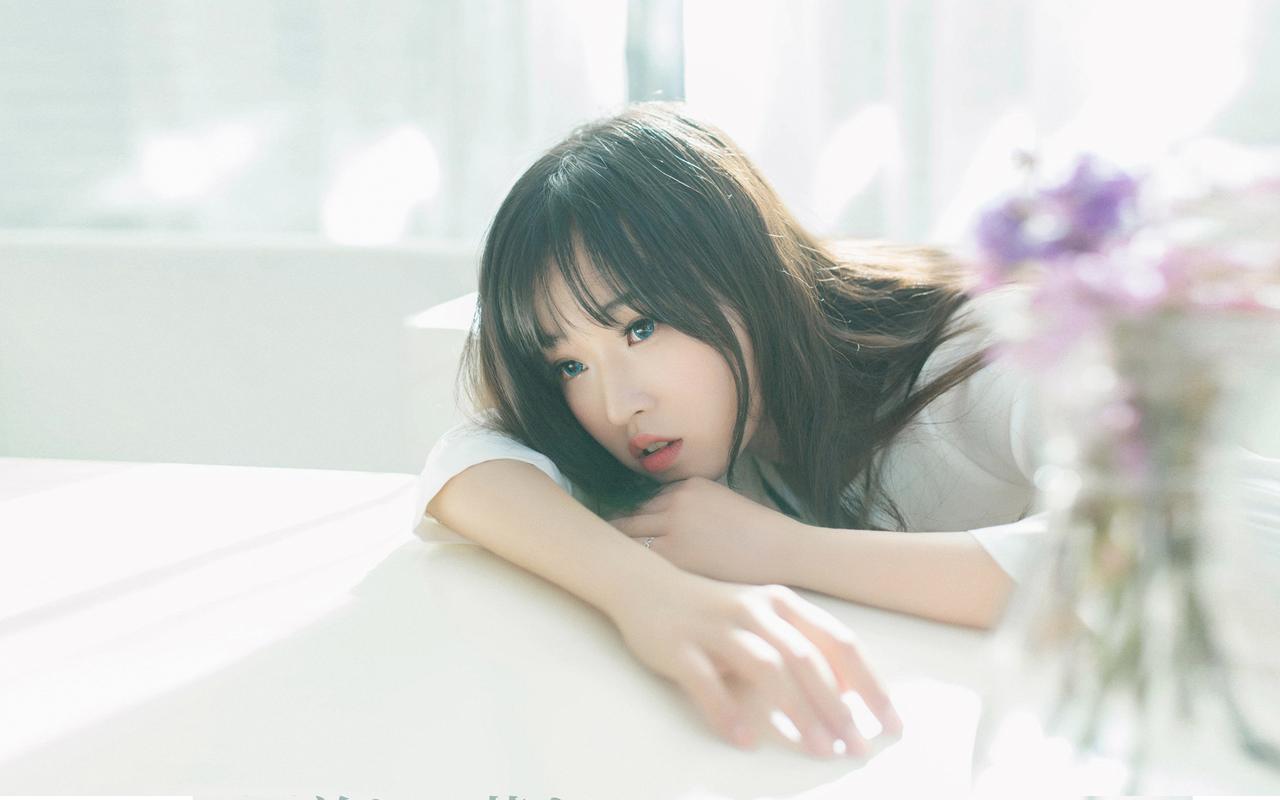 李强主持召开国务院常务会议